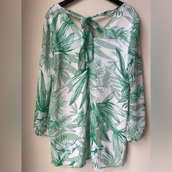 BCBGeneration White Green Palm-Print Shift V Neck Dress Satin Size Medium - Picture 11 of 14